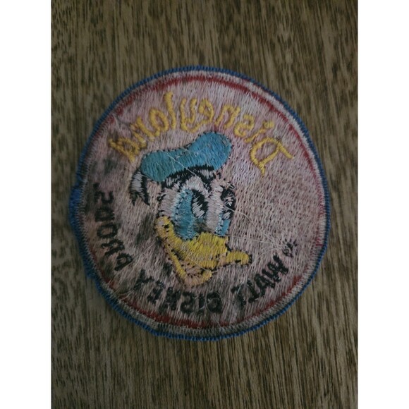 Vintage Disneyland Donald Duck Patch 3” Round - Picture 2 of 3